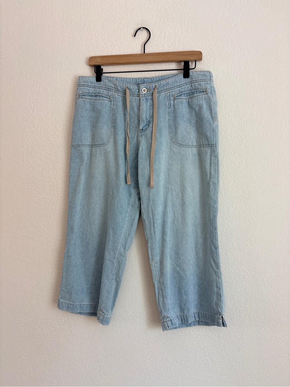 Vintage OP Ocean Pacific 90s Light Wash Cropped Drawstring Cropped Capri Denim - Picture 2 of 9